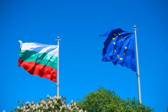 Fahne von Bulgarien und Flagge der Europäischen Union