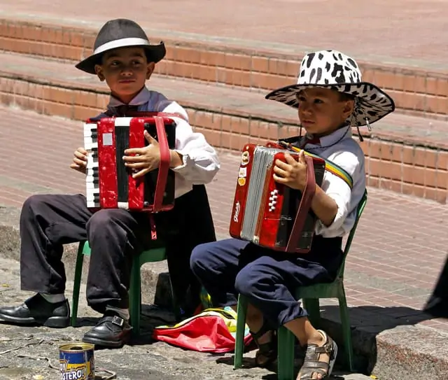 Musikanten mit Akkordeon in Buenos Aires