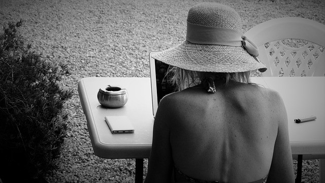 Digitale Nomadin