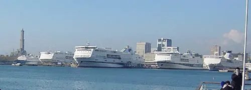 Der Hafen von Genua