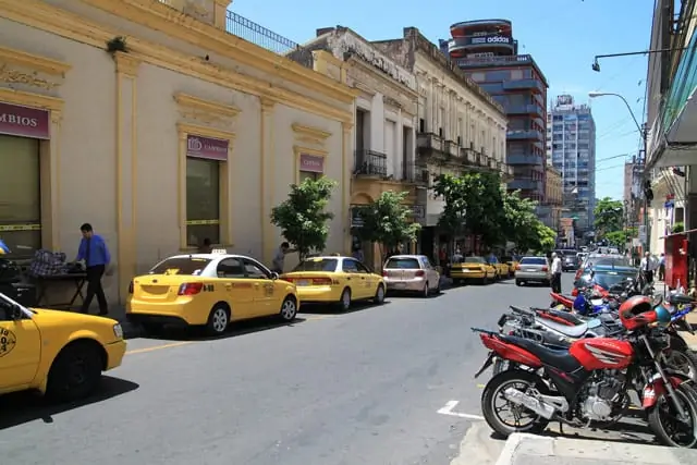 Taxistand in der Hauptstadt Asuncion
