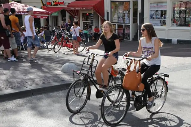 Fahrrad fahren in Amsterdam