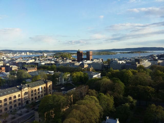 Oslo: Blick zum Rathaus und zum Hafen