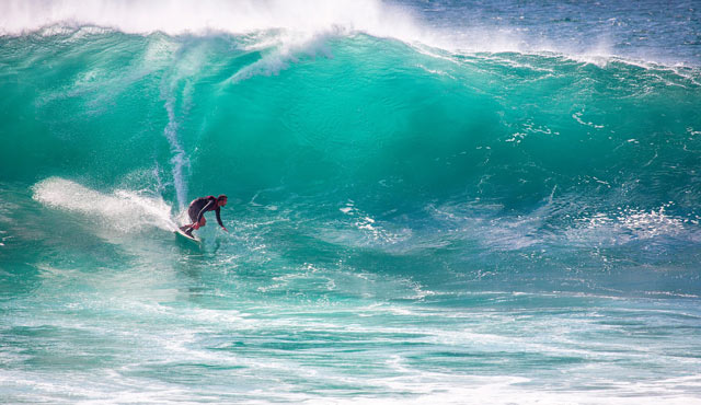 Surfer, Große Welle